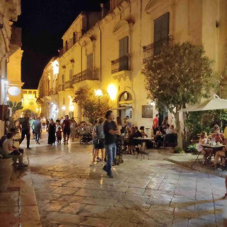 Casa Sicilia - Riviera Sicily Beach Guest House 돈나루카타 외부 사진