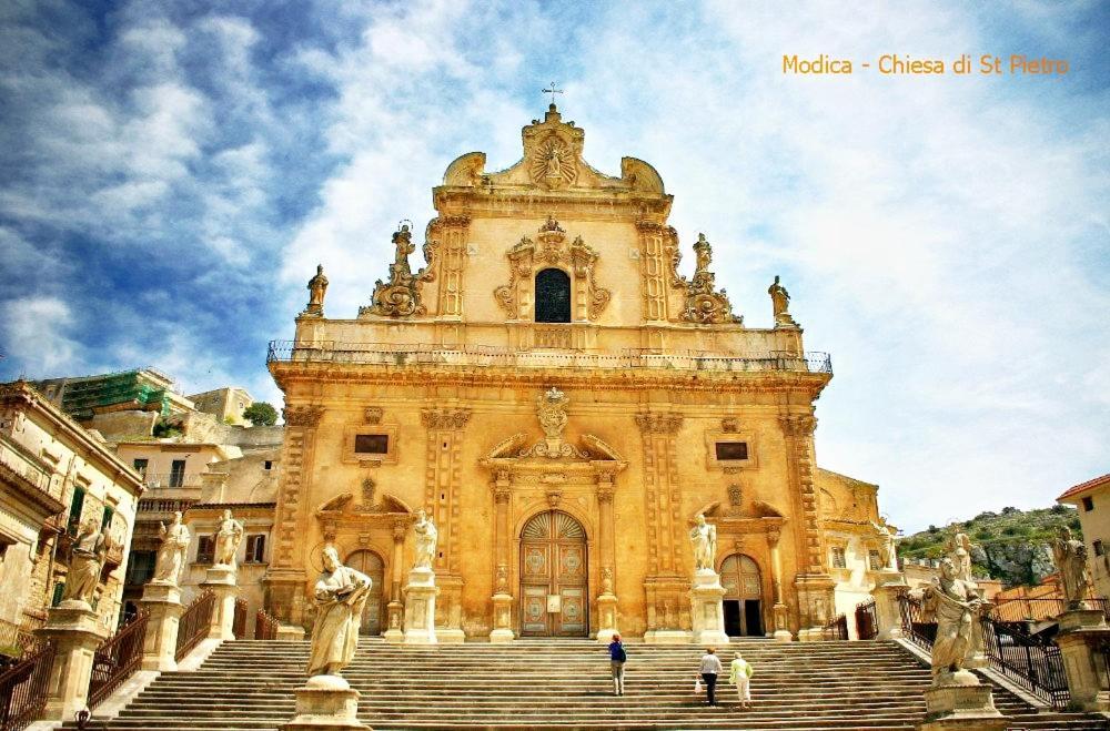 Casa Sicilia - Riviera Sicily Beach Guest House 돈나루카타 외부 사진